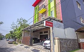 Reddoorz Near Trans Studio Mall 2
